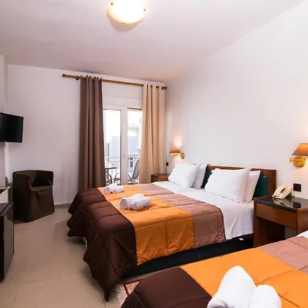 Aigli Hotell Peraía