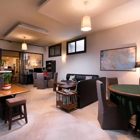 酒店 Aigli Peraía