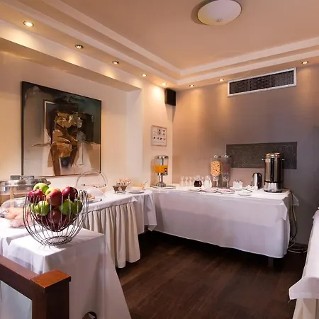 Otel Aigli 2*