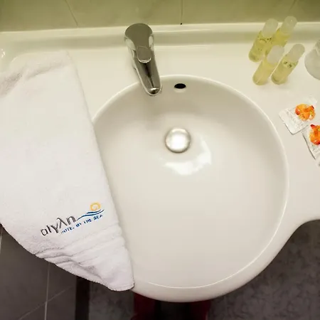Aigli Otel 2*
