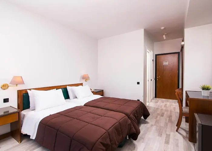 Aigli Otel Peraía